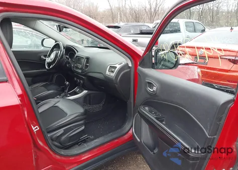 2018 Jeep Compass Latitude Fwd from USA, damaged, VIN 3C4NJCBB3JT227092